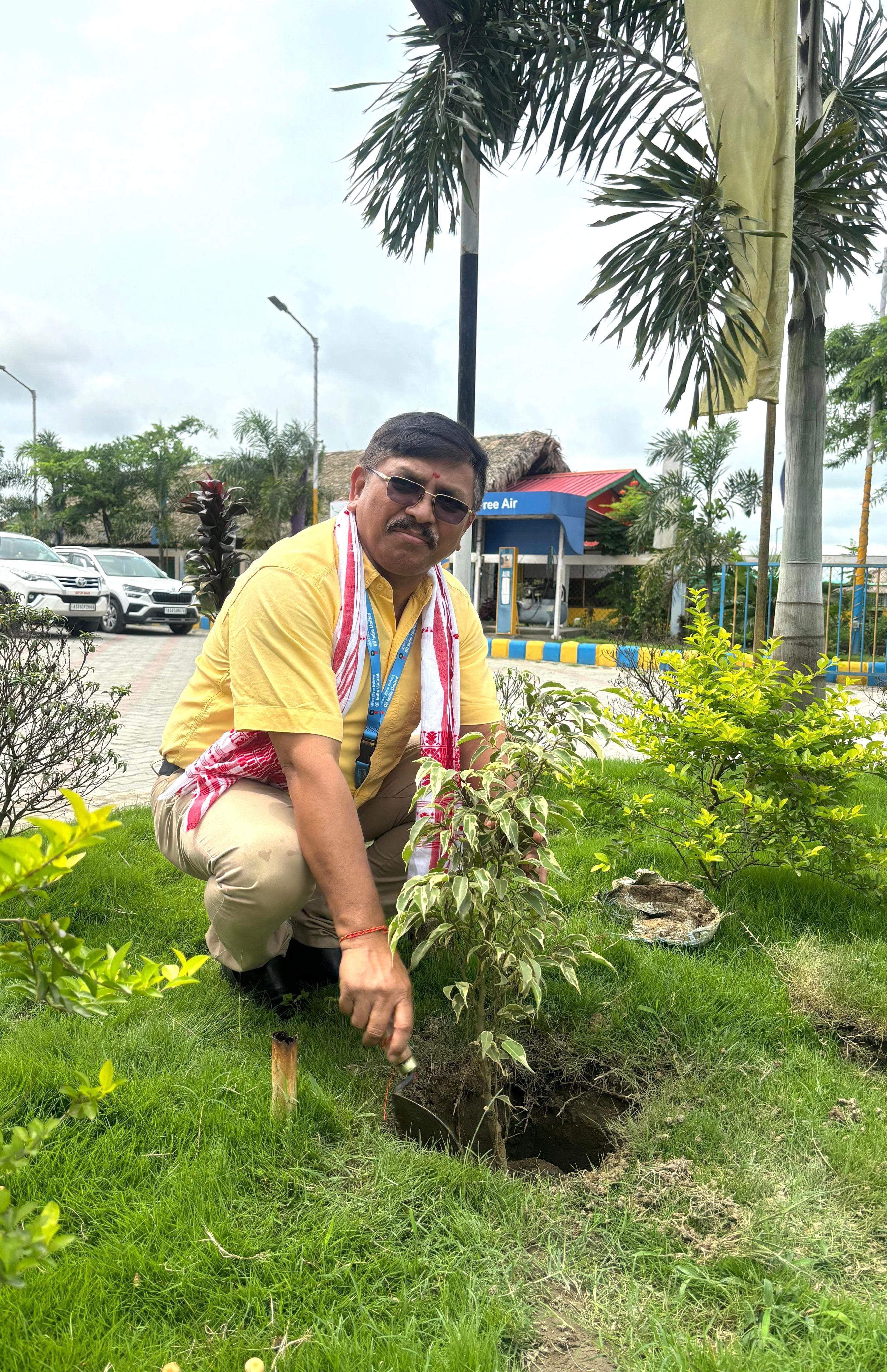 gallery/photo_gallery/Bhumi Pujan of first CNG DB Station at Bogibeel outlet of BPCL in Dhemaji/Bhumi Pujan of first CNG DB Station at Bogibeel outlet of BPCL in Dhemaji_78.jpg